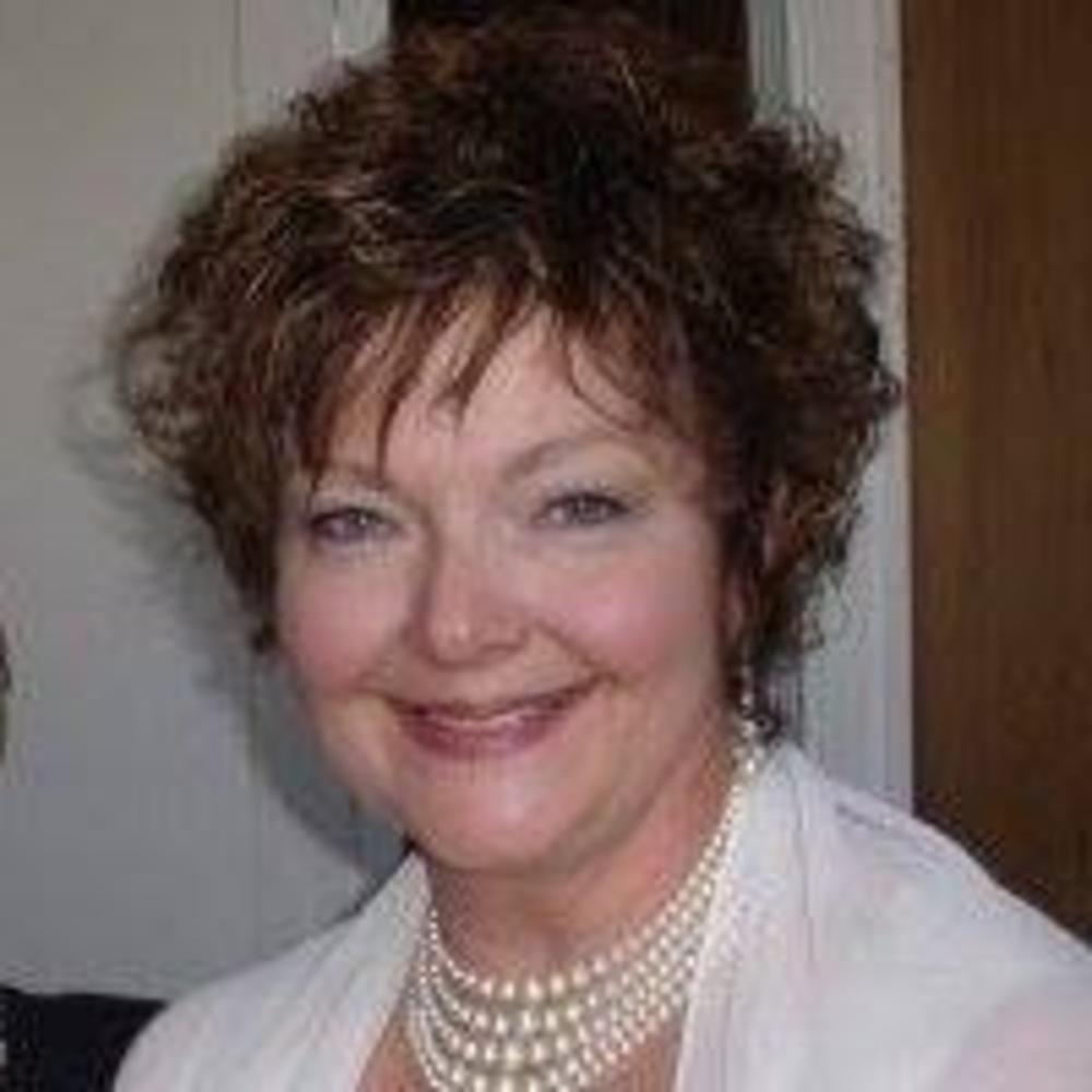 Meet your Posher, Paula
